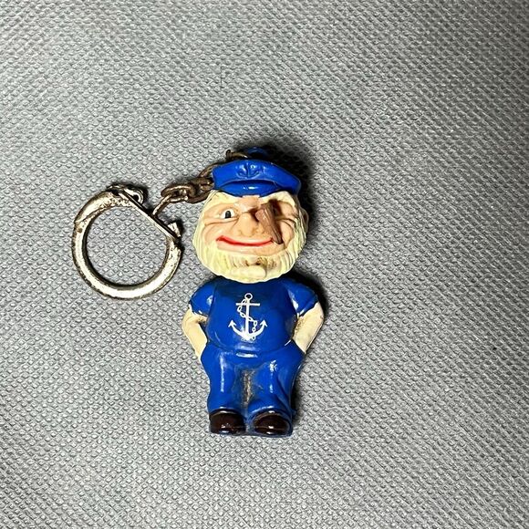 Vntg Keyring US Sailor Salty Dog Sailor w/Pipe US Navy Old Time Sailor-Keychain - Picture 1 of 10